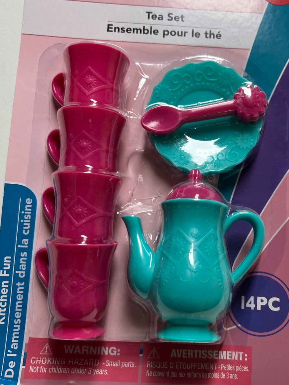Just Pretending Toys Party Kids Pretend Play Plastic Tea Set 14 Piece pink/green